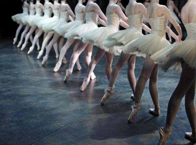 Балетът - красивото изкуство на танца и емоциите онлайн пъзел