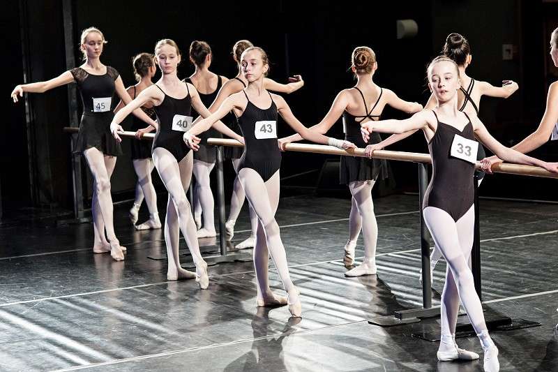 バレエ-ダンスと感情の美しい芸術 ジグソーパズルオンライン