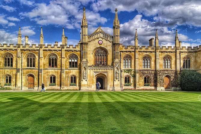Кембриджский университет в Англии онлайн-пазл