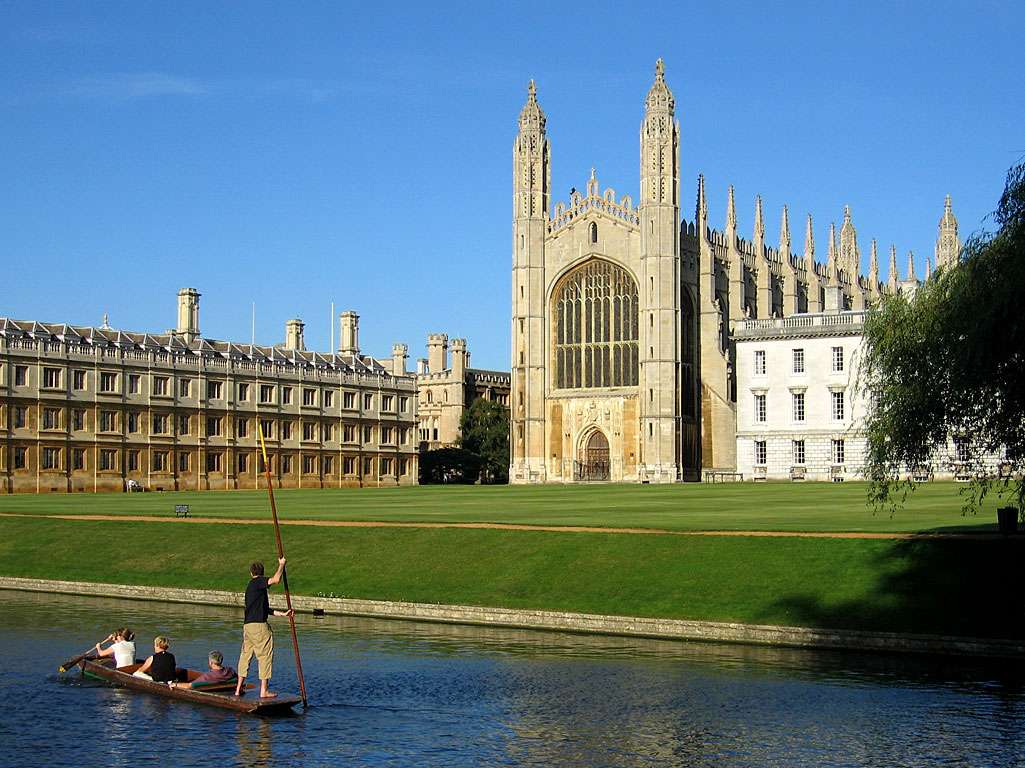 Часовня Кембриджского Королевского колледжа в Англии пазл онлайн