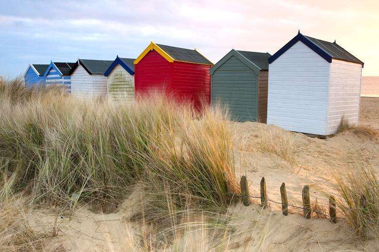 Cabañas de playa Southwold Suffolk Inglaterra rompecabezas en línea