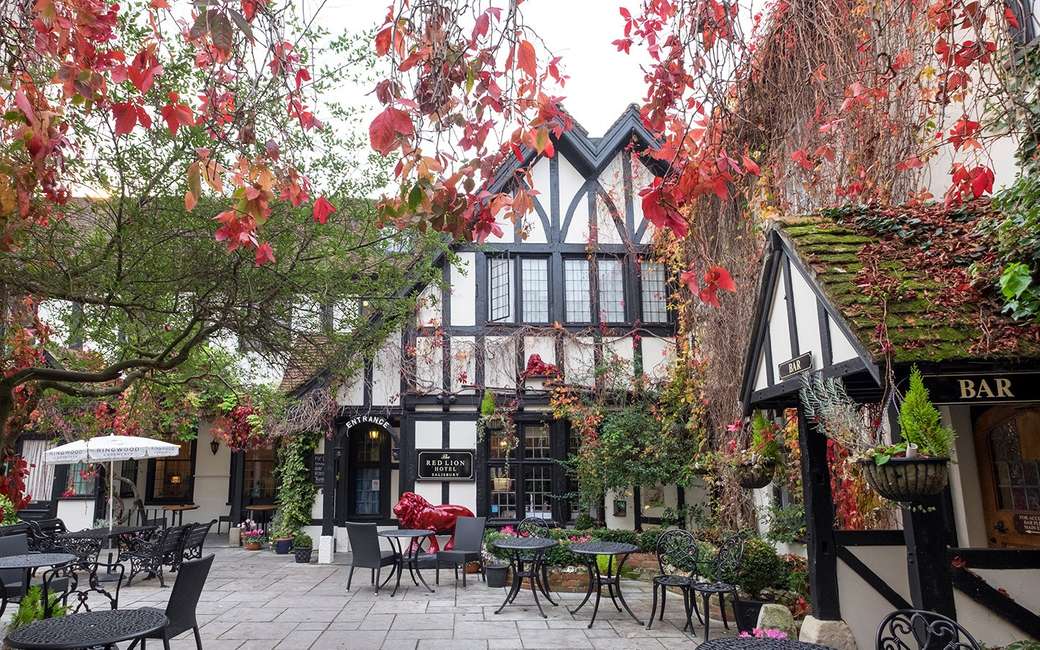 Salisbury The Red Lion England Pussel online