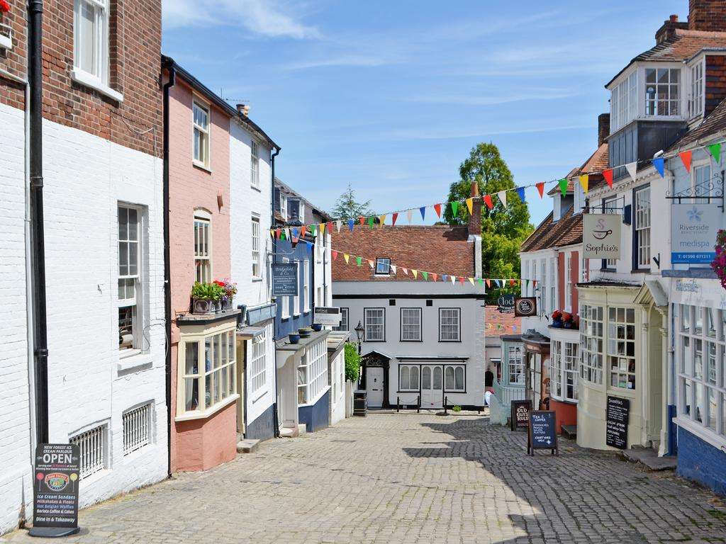 Lymington Hampshire England Puzzlespiel online
