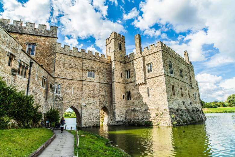 Замок Лидс Англия онлайн-пазл