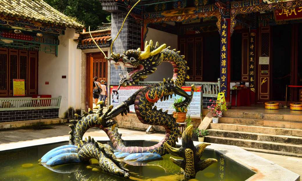 china- estanque del dragón negro rompecabezas en línea