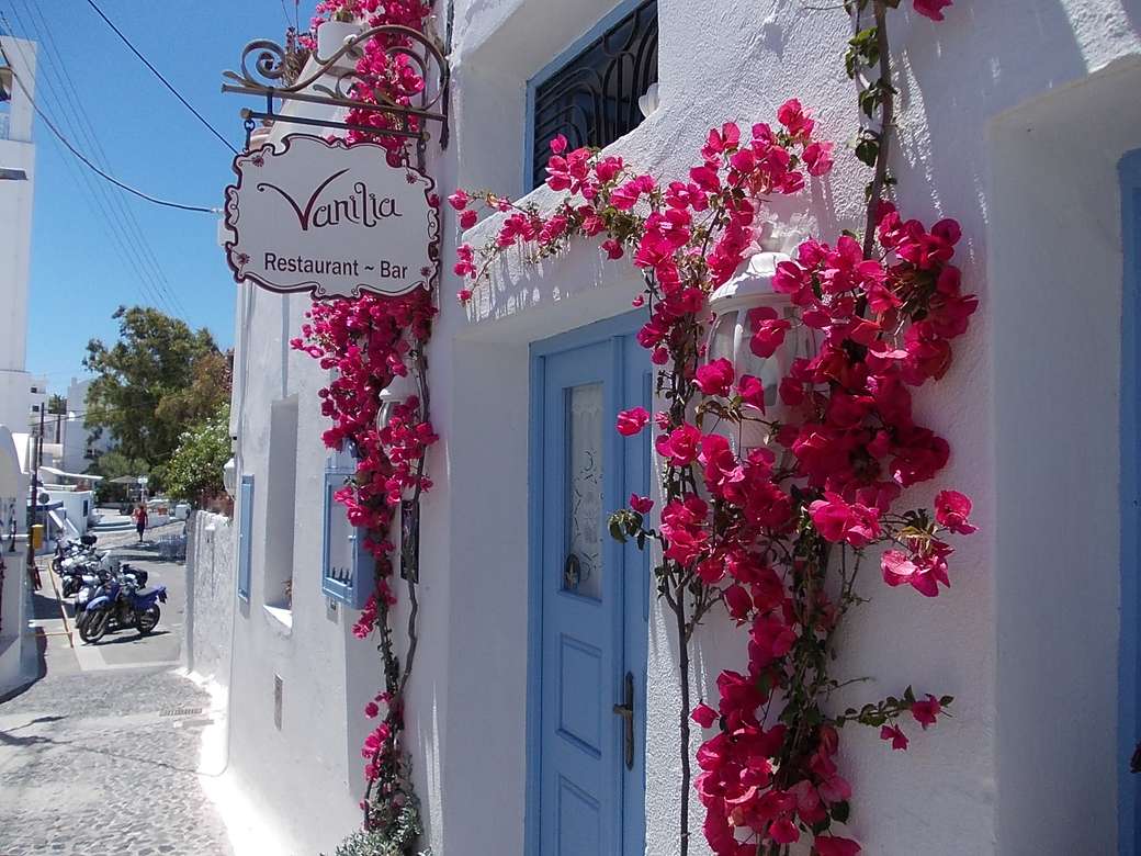 цветна улица в Гърция онлайн пъзел