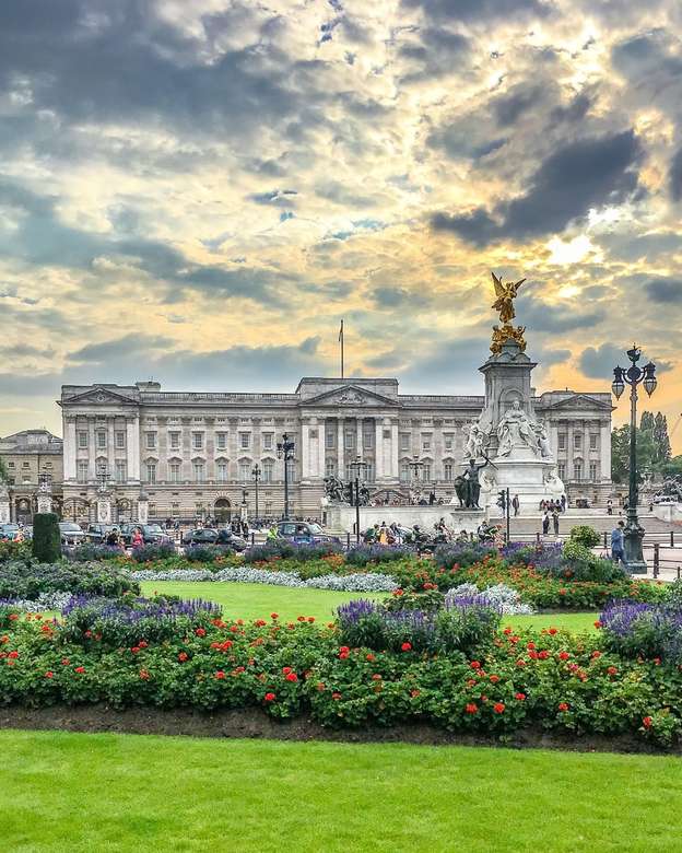 Лондон Букингемский дворец пазл онлайн