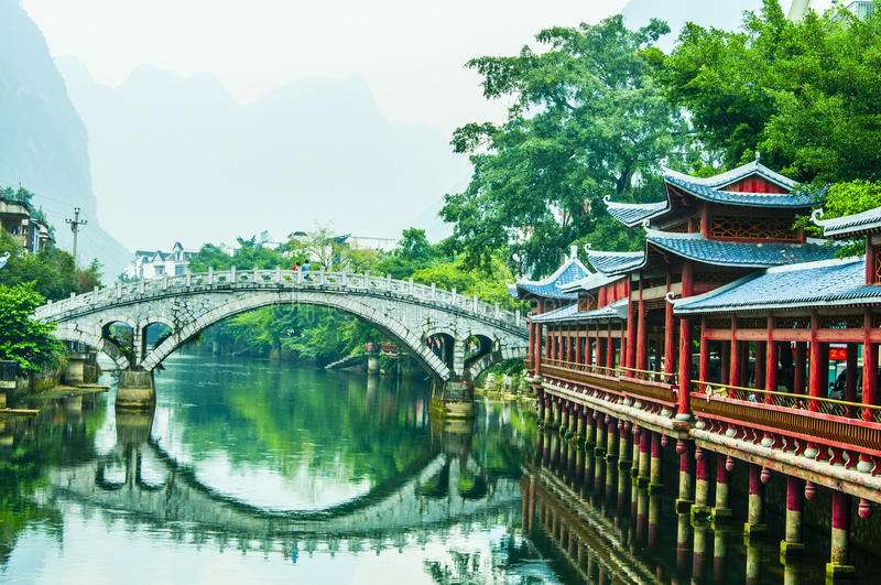 china- domy u řeky online puzzle