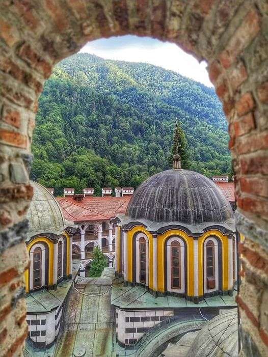 view from above to the Rila Monastery jigsaw puzzle online