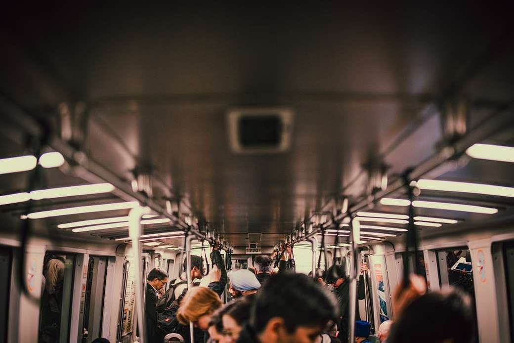 foto van mensen in de trein online puzzel