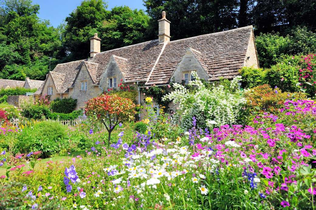 Cottage mit Garten England Online-Puzzle