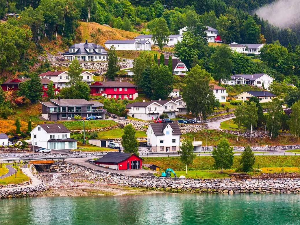 Старый город в Норвегии онлайн-пазл