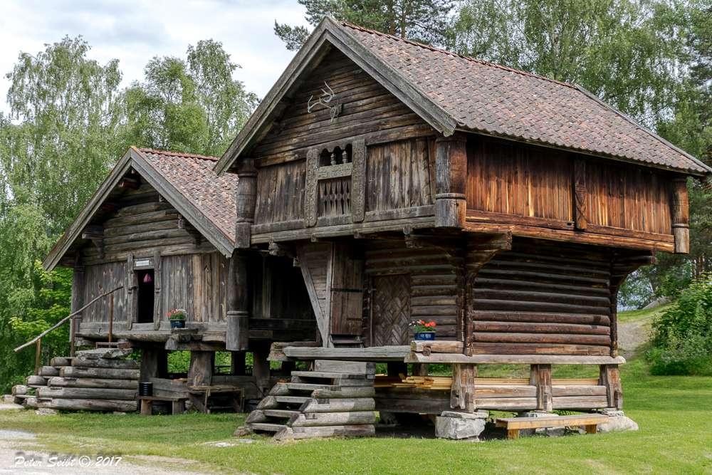 Maisons traditionnelles en Norvège puzzle en ligne