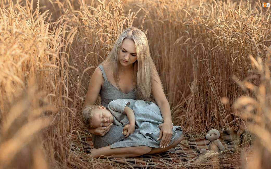 Mulher com a filha na colheita puzzle online