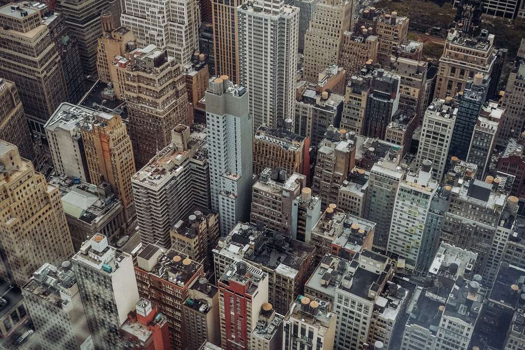 foto aérea de edificios rompecabezas en línea