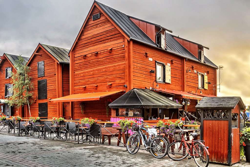 Maisons en bois d'Oulu en Finlande puzzle en ligne