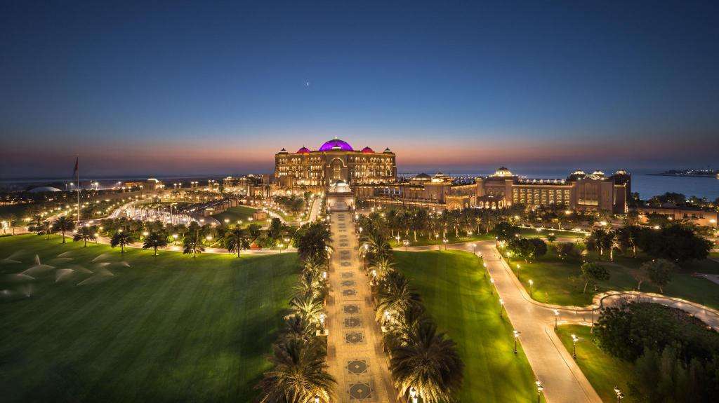 Emirates Palace Hotel Pussel online