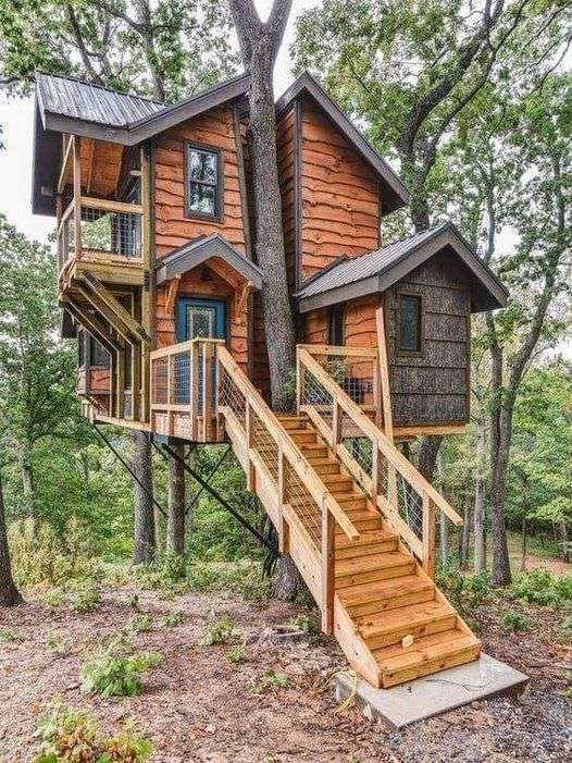 μικρό, ξύλινο σπίτι παζλ