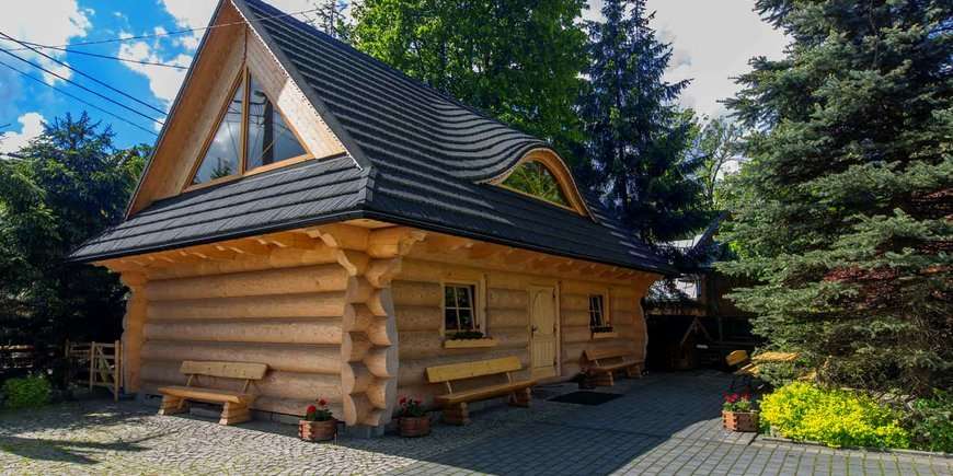 houten huis in de bergen online puzzel