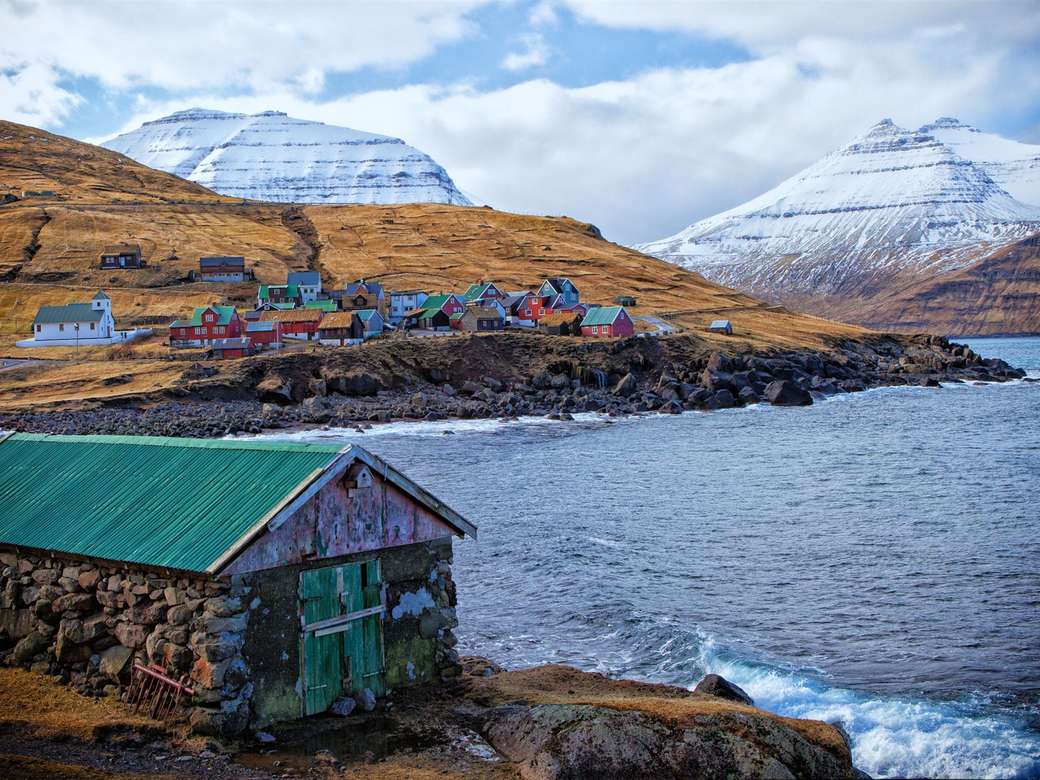 Къщи на брега на Фарьорските острови онлайн пъзел