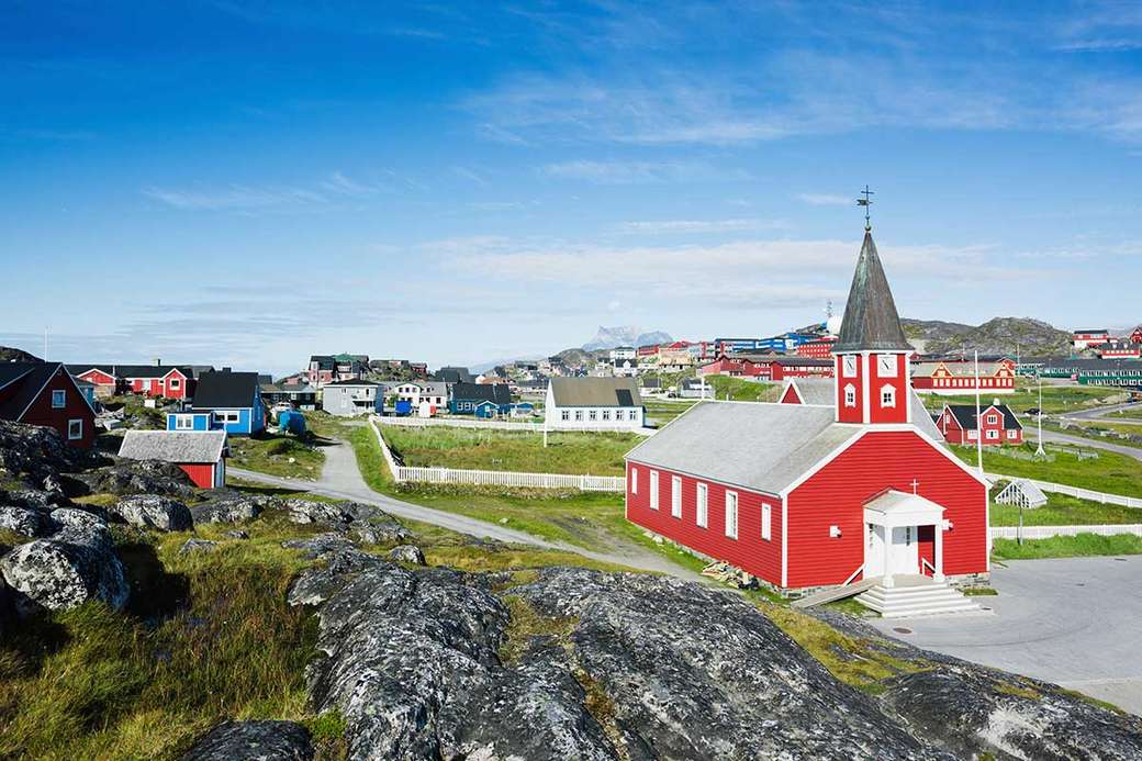 Häuser und Kirche auf Grönland Puzzlespiel online
