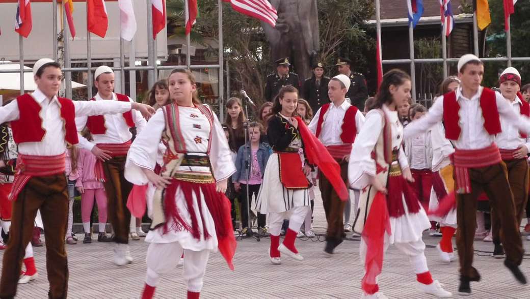 χορός στην Αλβανία online παζλ