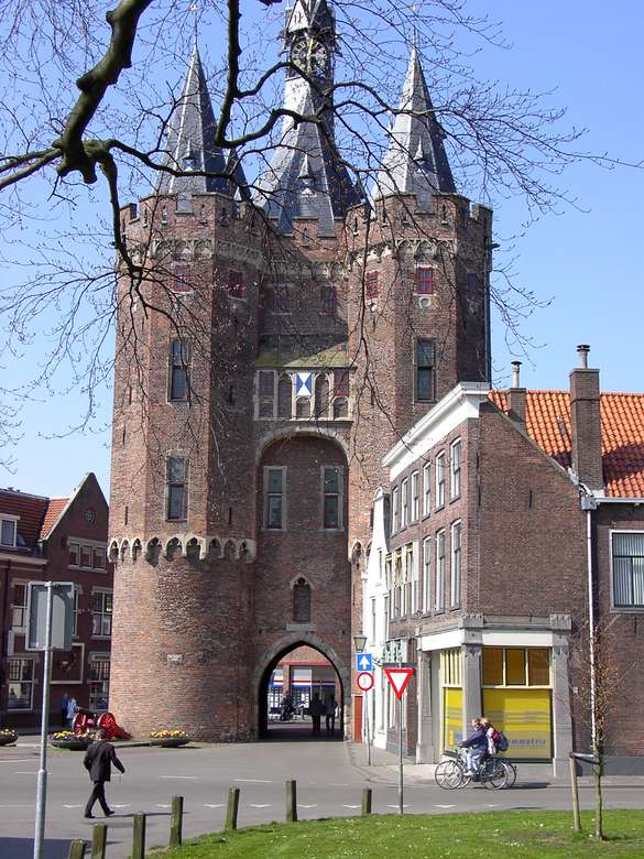 Zwolle Sassenpoort στις Κάτω Χώρες παζλ online
