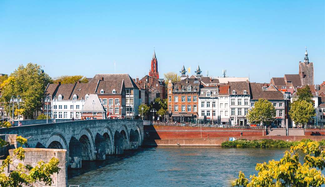 Město Maastricht v Nizozemsku online puzzle