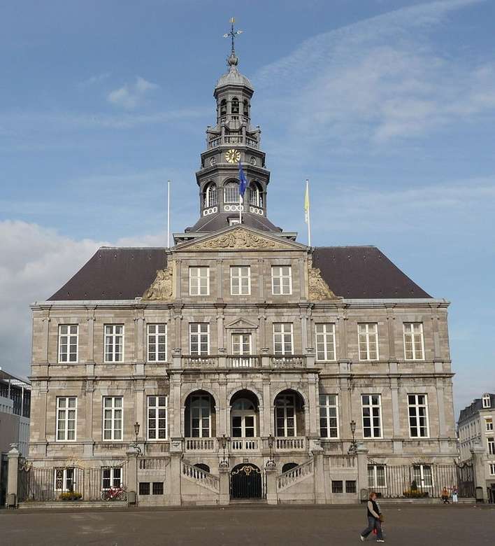 Maastricht city in the Netherlands online puzzle