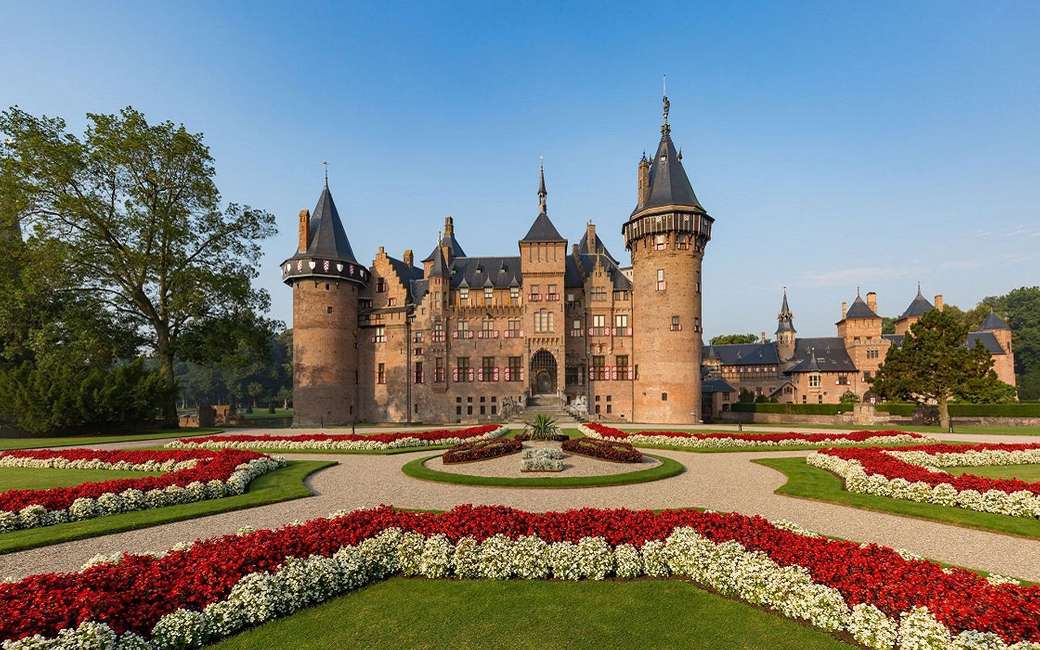 Замъкът Утрехт в Холандия онлайн пъзел