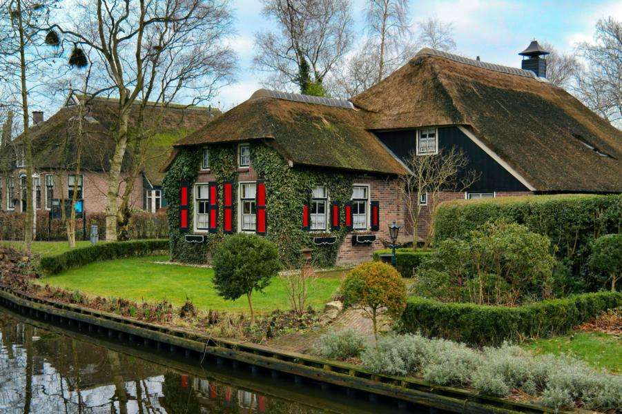 Giethoorn a holland Velence online puzzle