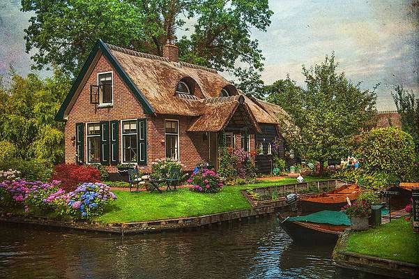 Giethoorn the Venice of the Netherlands online puzzle