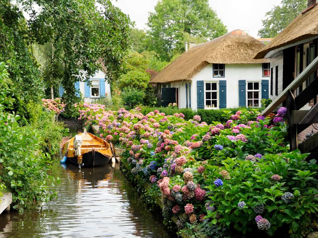 Giethoorn a holland Velence kirakós online