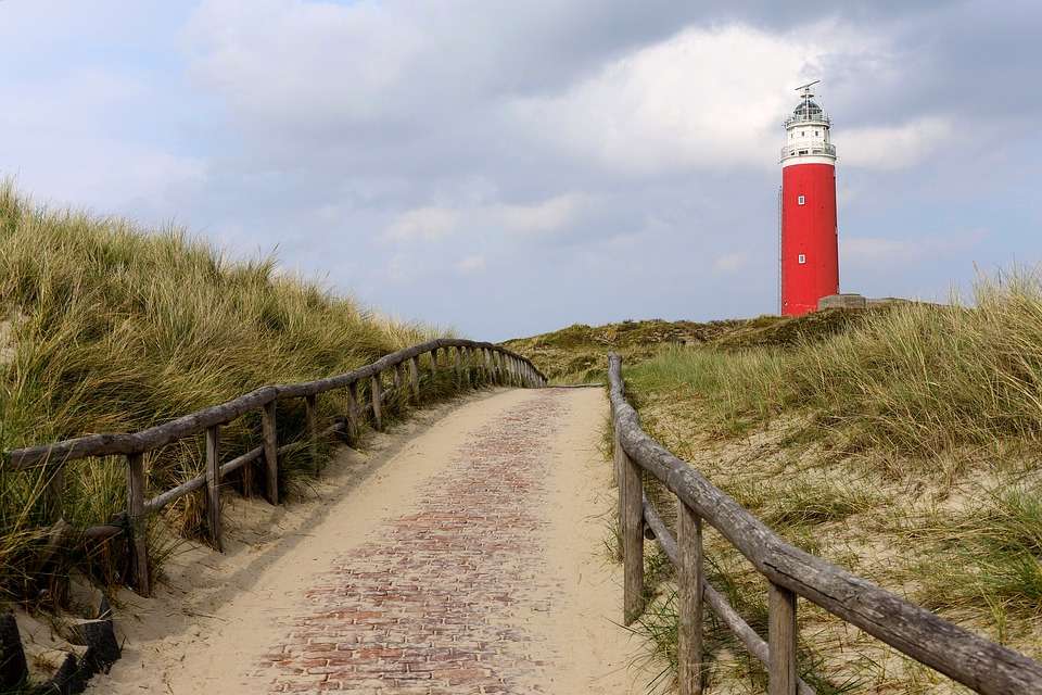 Lighthouse on Holland's coast jigsaw puzzle online