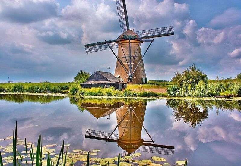 Ветряная мельница в Нидерландах пазл онлайн