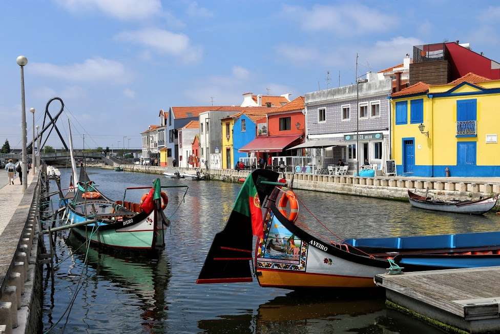gondels en gestreepte huizen in portugal legpuzzel online