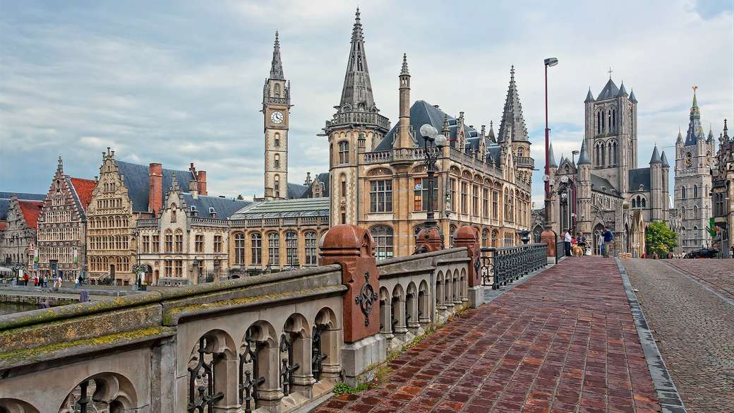 Panorama da cidade de Gante na Bélgica puzzle online