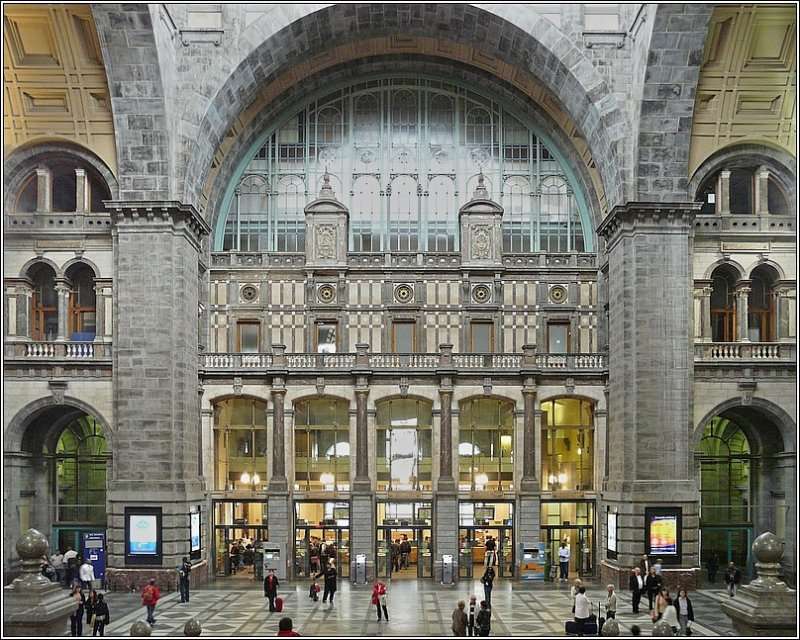 Antwerpen központi vasútállomása kirakós