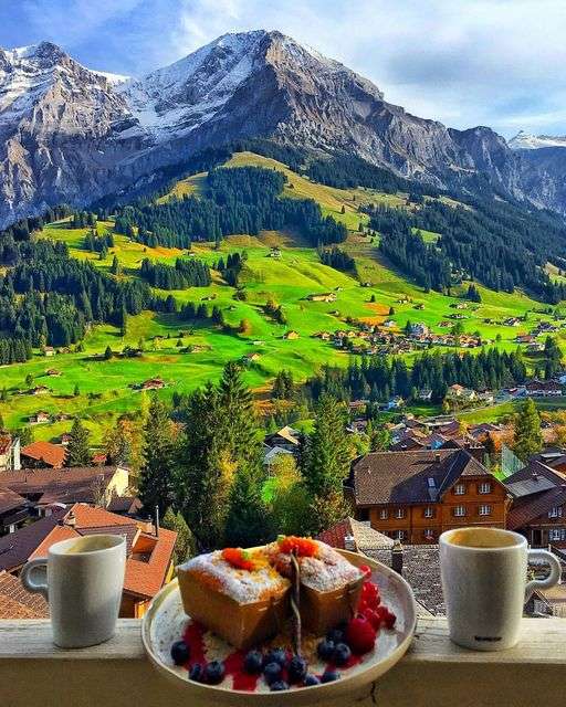 завтрак в адельбодене, швейцария онлайн-пазл