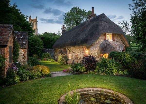 Die Feen Tür und Hütte in Wiltshire, England Online-Puzzle