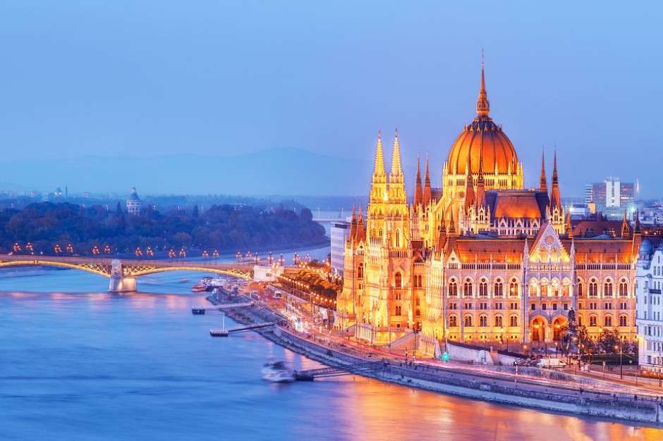 Hungría colorida rompecabezas en línea
