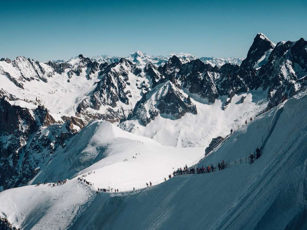 Starting Valle Blanche jigsaw puzzle online