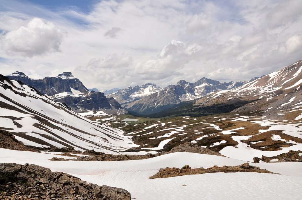 mountains covered with snow jigsaw puzzle online