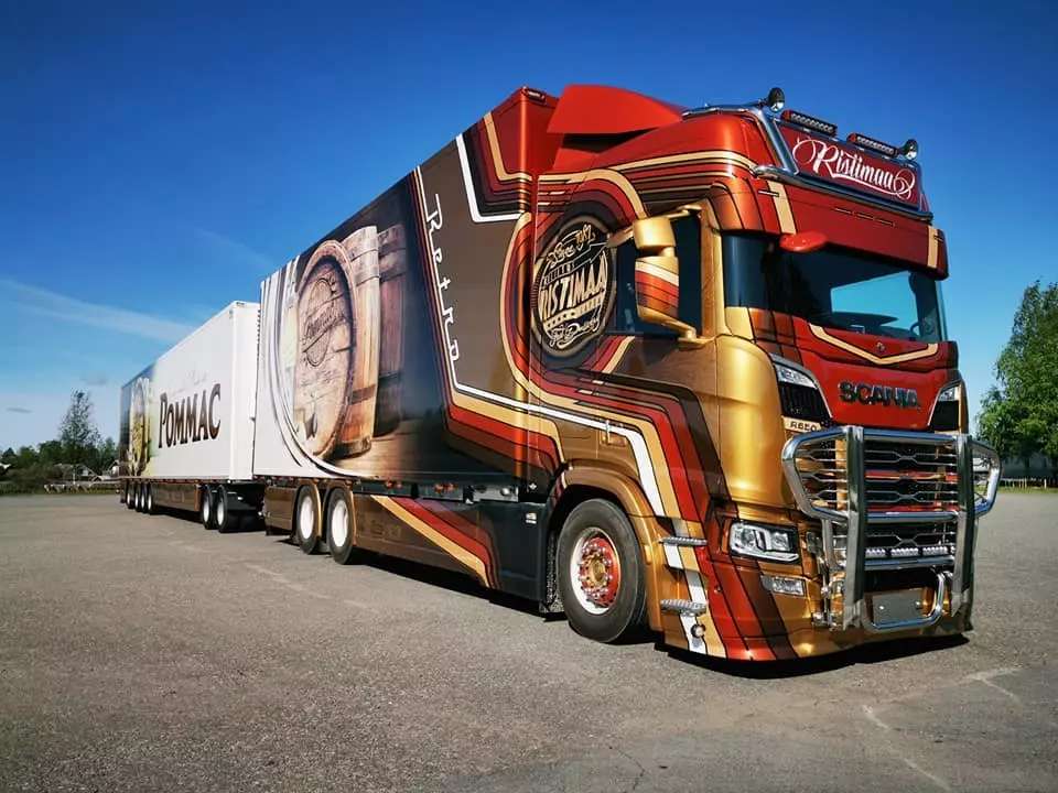 Finse vrachtwagen online puzzel