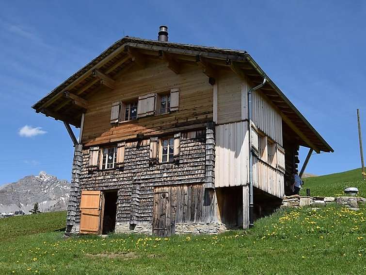Альпийская хижина в Швейцарии онлайн-пазл
