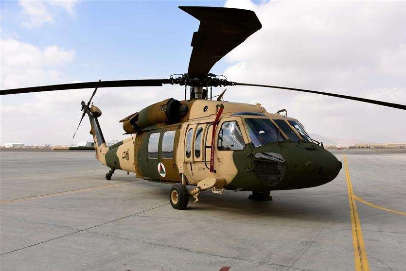 Sikorsky UH 60 - Black Hawk rompecabezas en línea
