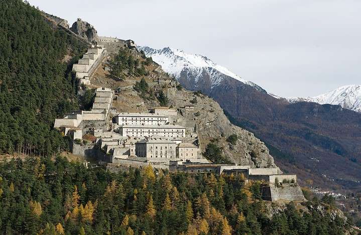 Форт Fenestrelle Val Chisone провинция Торино онлайн пъзел