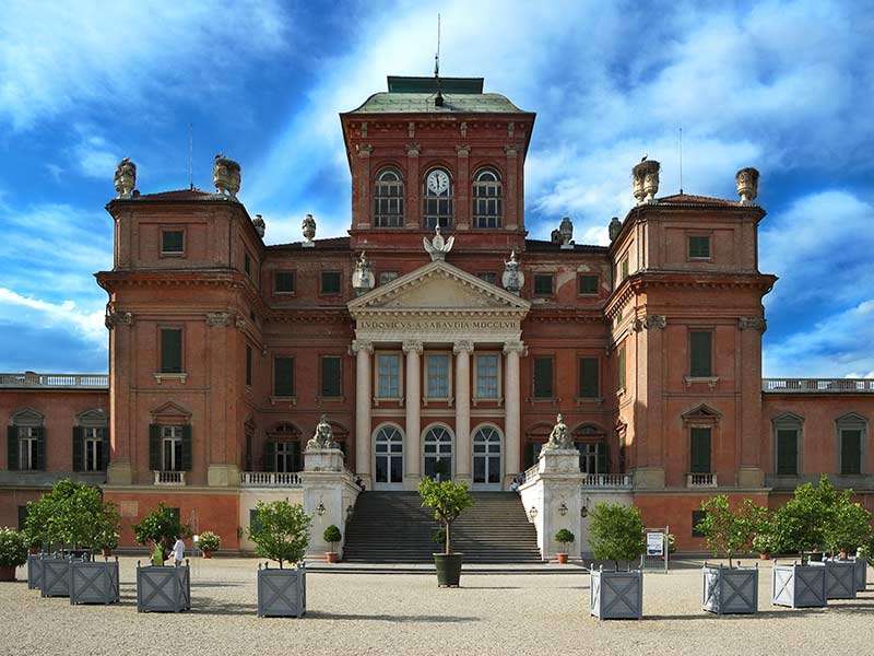 Turínský hrad Castello Racconigi v severní Itálii online puzzle