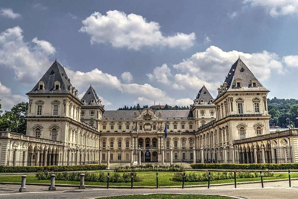 Castelul Valentino din Torino puzzle online