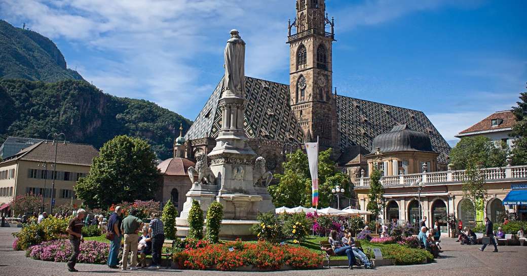 Bozen Innenstadt in Südtirol Puzzlespiel online